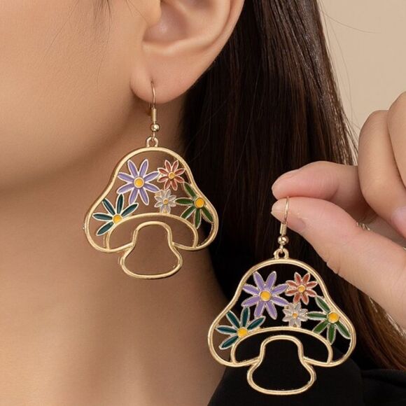 Floral mushroom earring A72 - Picture 1 of 4